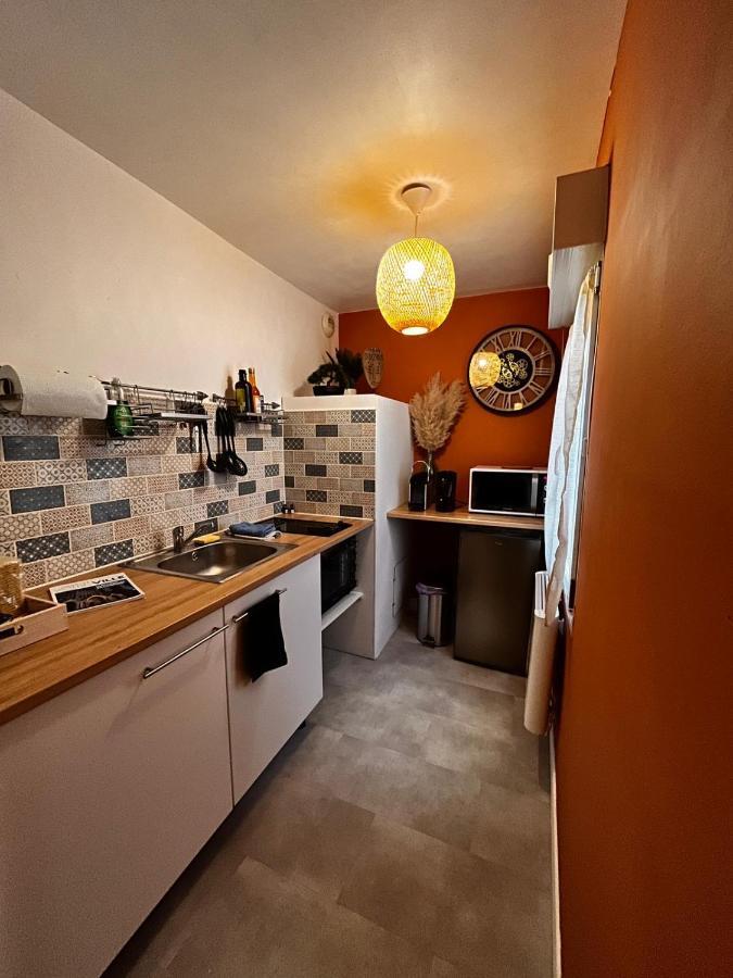 Charmant Studio En Plein Centre Ville De Chartres Apartment Екстериор снимка